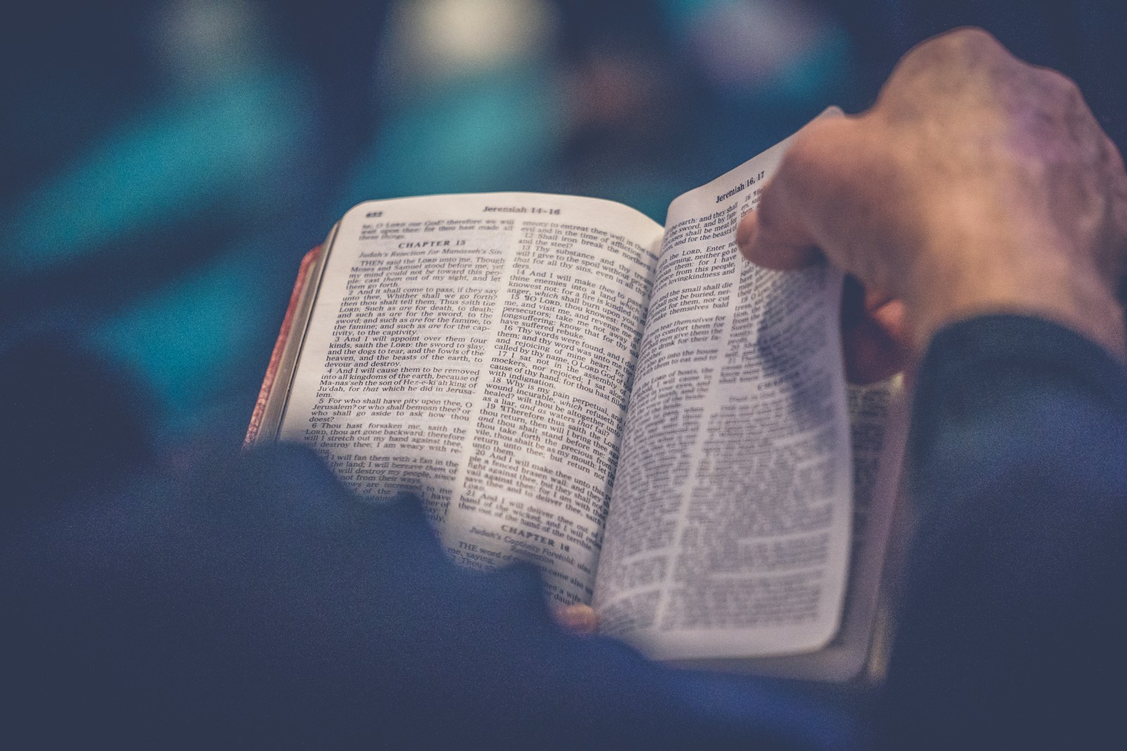 Bring Your Bible Day Expands Initiative Inviting Adults to Share Faith at Work and School