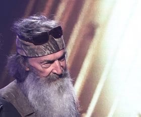 Duck Dynasty star praises power of prayer as Phil Robertson shows health improvement